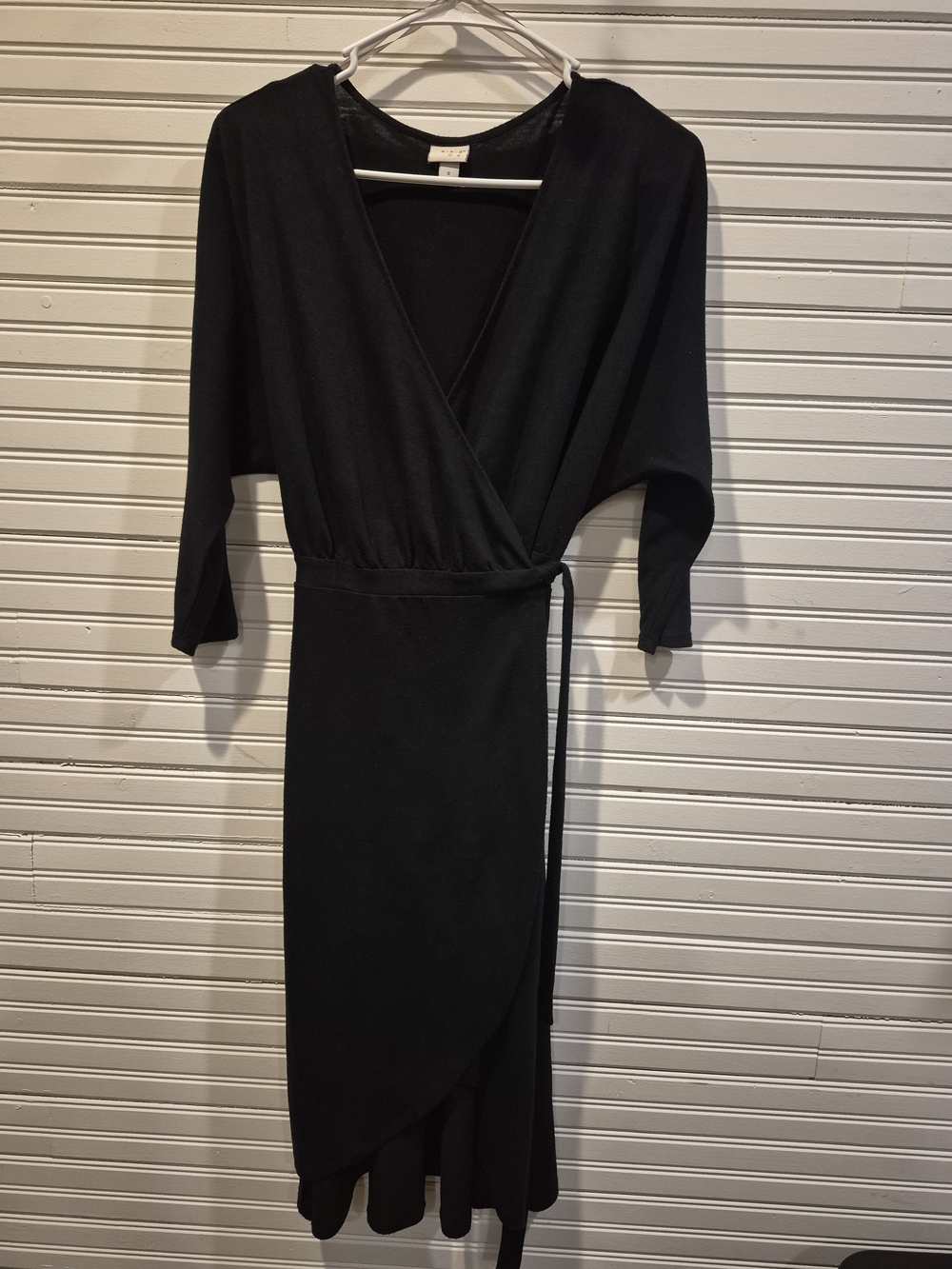 Women’s Black 3/4-Sleeve Wrap Midi Dress with Tie Waist